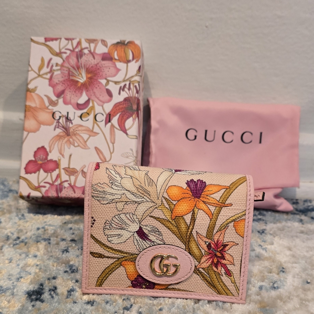 Gucci Pink Floral Wallet